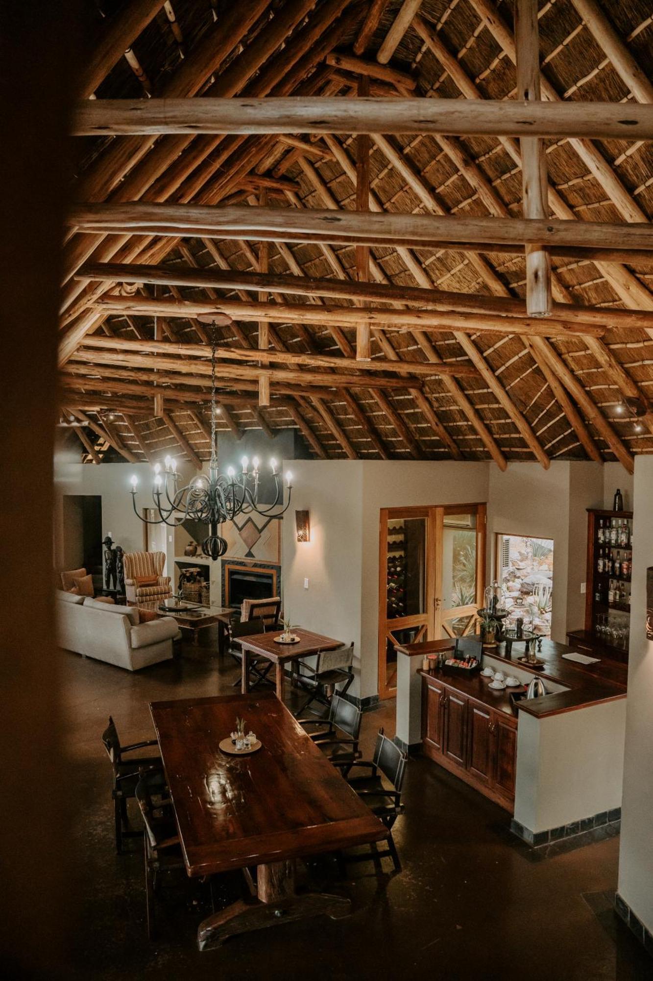 Matingwe Lodge Hartbeestfontein Exterior foto